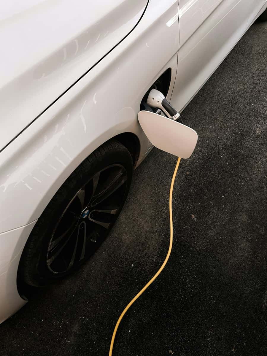 Voiture électrique sans lithium : où en est la batterie sodium-ion ?